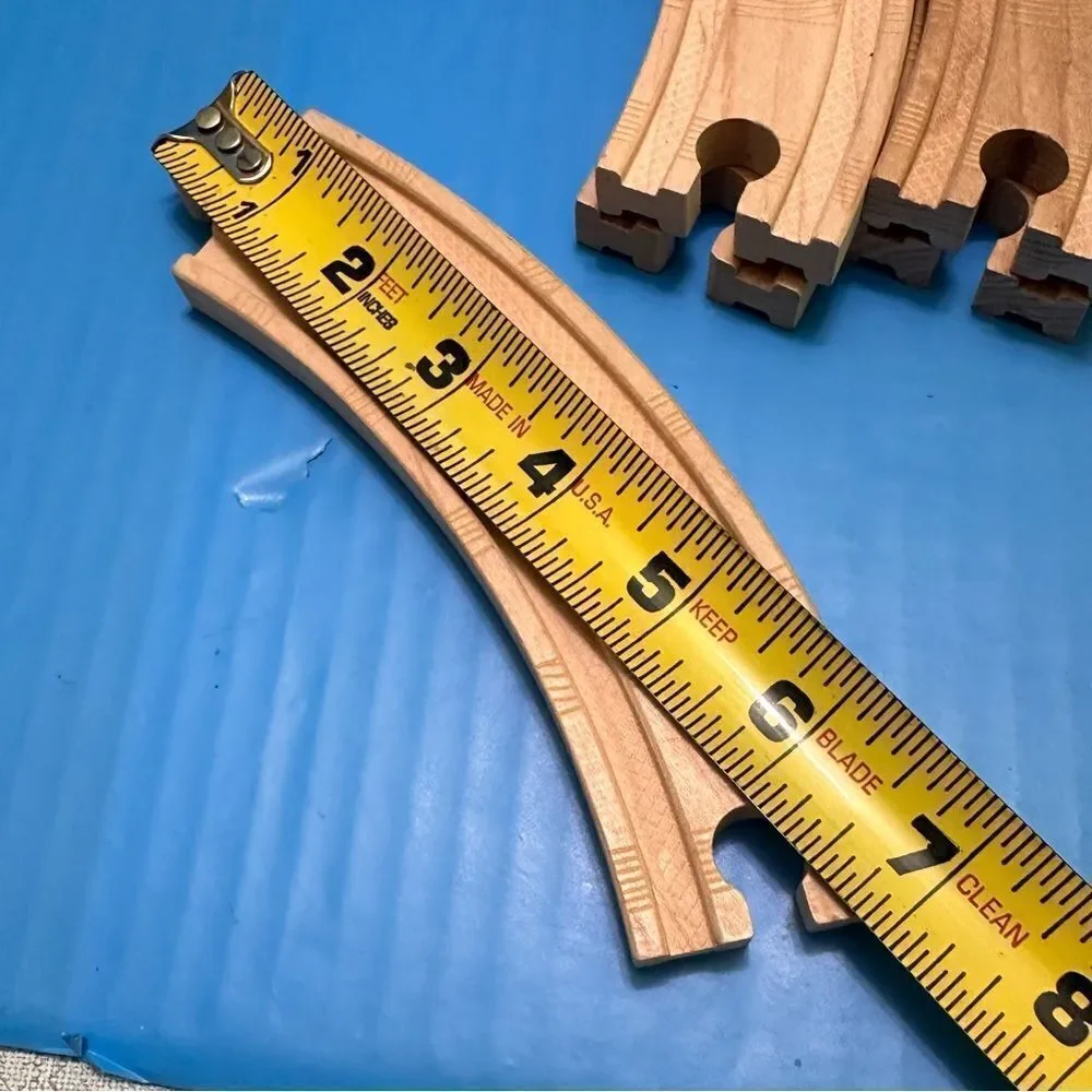 Thomas & Friends Wooden Railway Curved Tracks